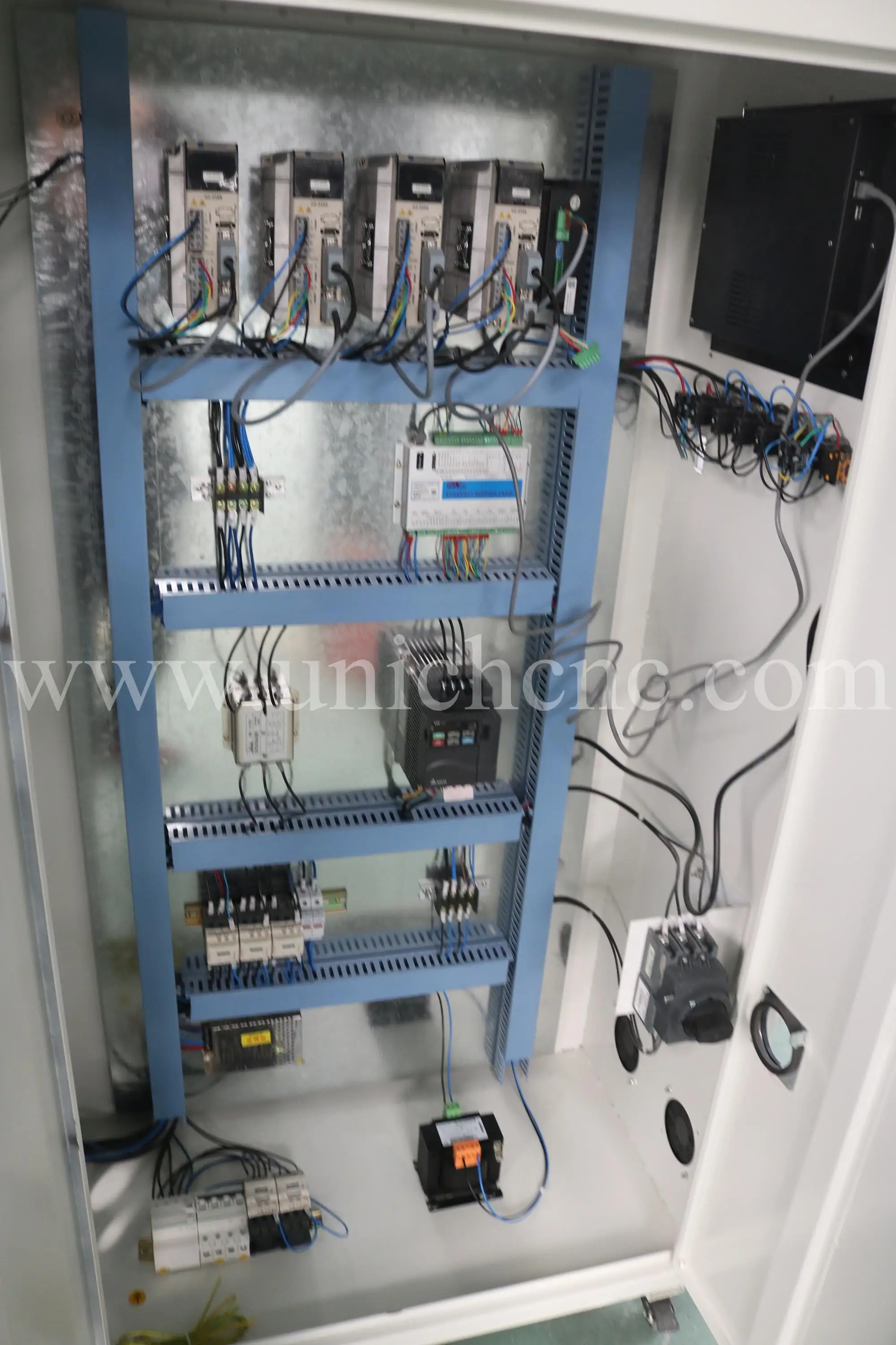 made in China Jinan UNICHCNC 3d router for wood furniture