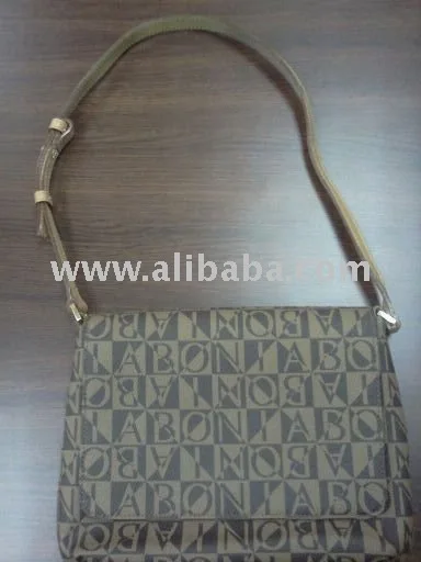 bonia handbolsa latest design