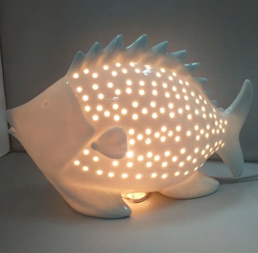 美丽的灯促销礼品手工绘画陶瓷鱼设计台灯