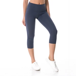 Customize quality Ombre fitness activewear OEM tag wholesale gym wear capri yoga legging Customize quality Ombre fitness activewear OEM tag wholesale gym wear capri yoga legging