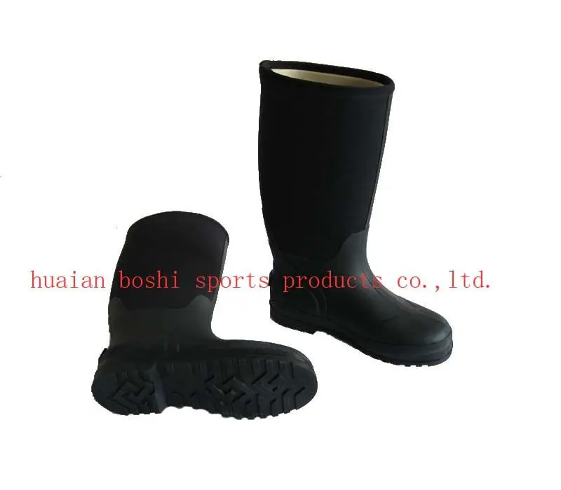 Neoprene outdoor boot