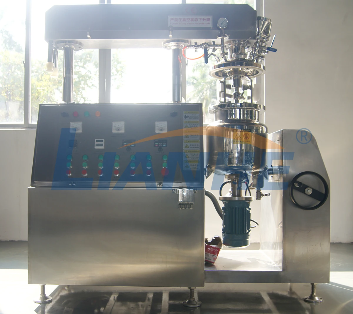 Cosmetics Mixing Machinery Vacuum Emulsifying Mixing Machine For Cream