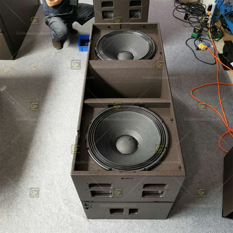 2 18 inch subwoofer box