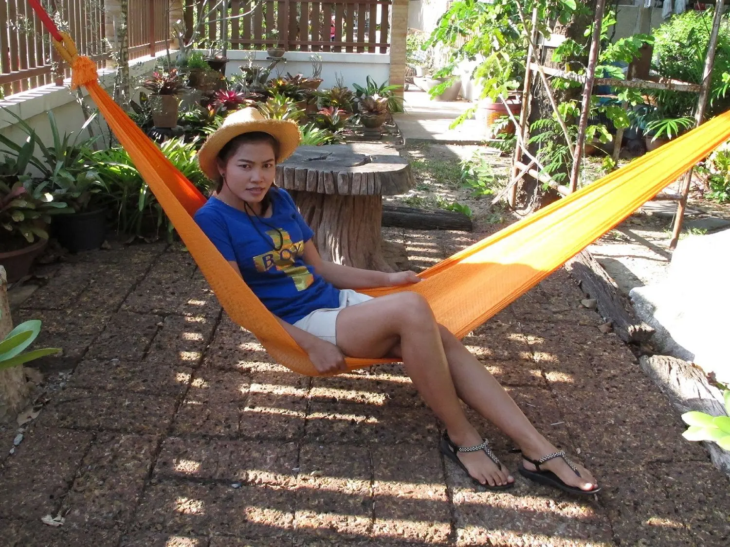 Portable Nylon Hang Mesh Net Outdoor Travel Camp Hammock Garden Sleeping Bed Size long 106 Inch.