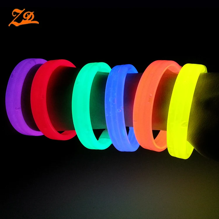 led-bracelet (1).jpg