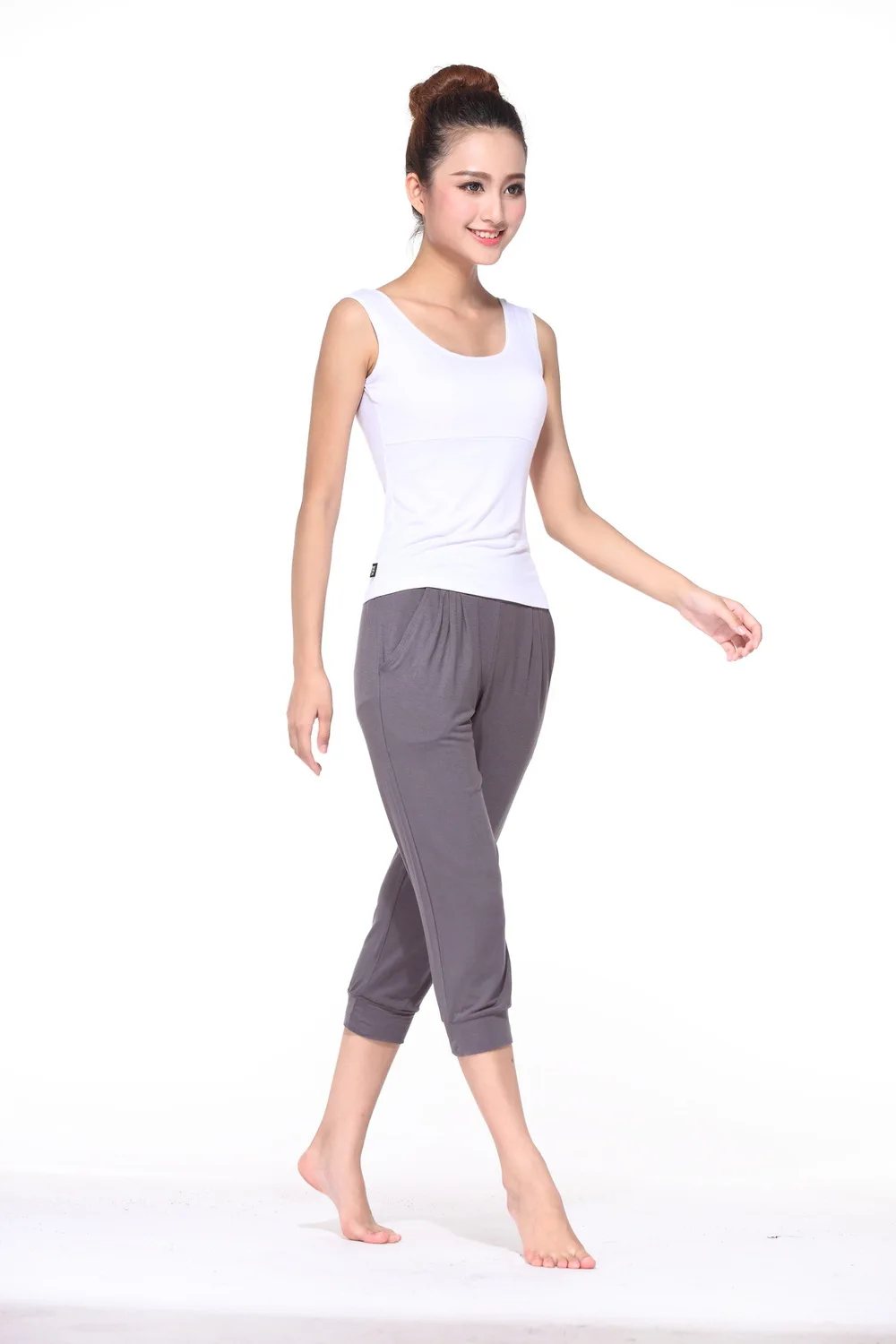 14ファッションハレンベストスタイル夏のカラフルなヨガ服 Buy 夏のカラフルなヨガの服 インドヨガ服 パキスタンホットセクシーなヨガの服 Product On Alibaba Com