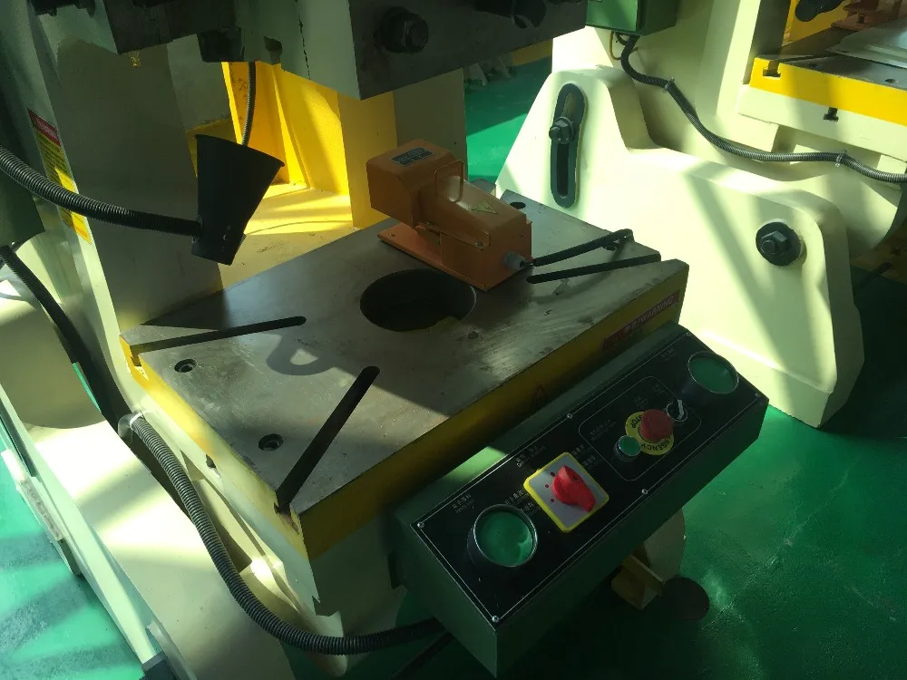 Flywheel Run J23 Series Mechanical Power Press Punching Machine For