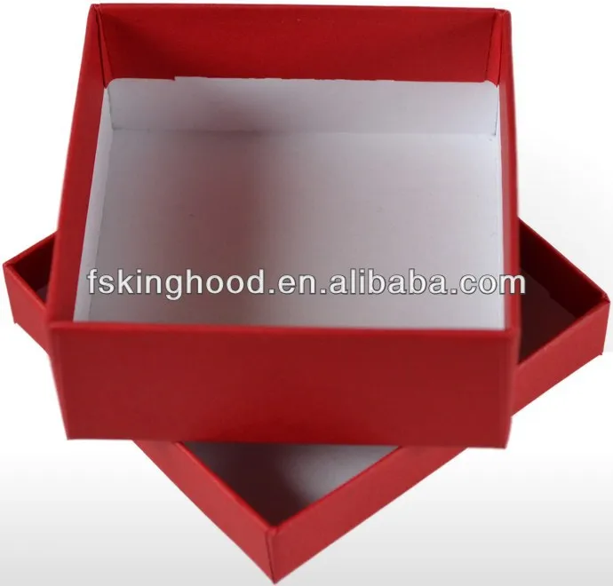 giftboxsmallred_2_Zoom
