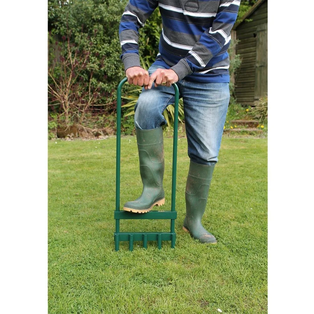 Hollow tine lawn aerator-4.jpg
