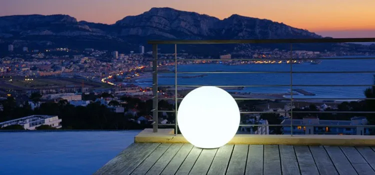 LED BALL 001.jpg