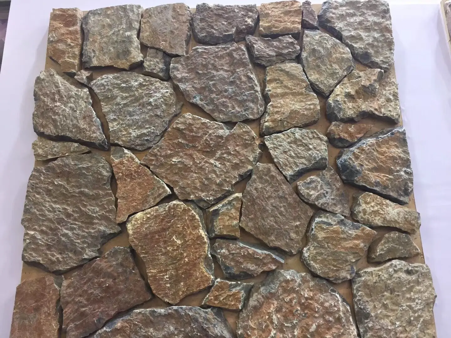 石材壁タイル石材 Buy Rock Stone Stone Wall Tiles Building Stone Product On Alibaba Com
