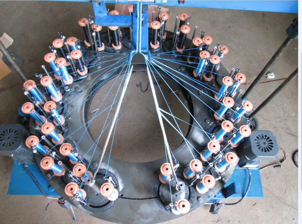 花式彩色花边编织机为 9 轨道