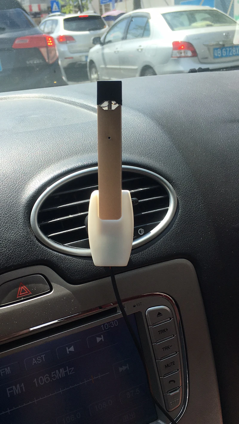 Juuls-charger (19).jpg
