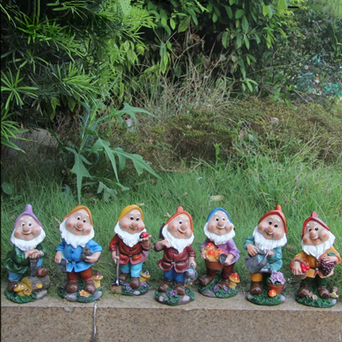 the seven dwarfs garden gnomes