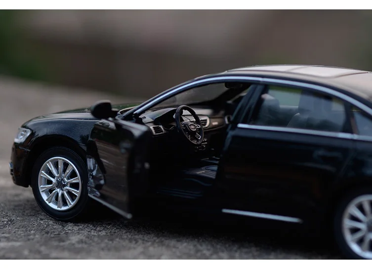 Customized Professional Cheap Die Cast Model Car 118 With Great Price