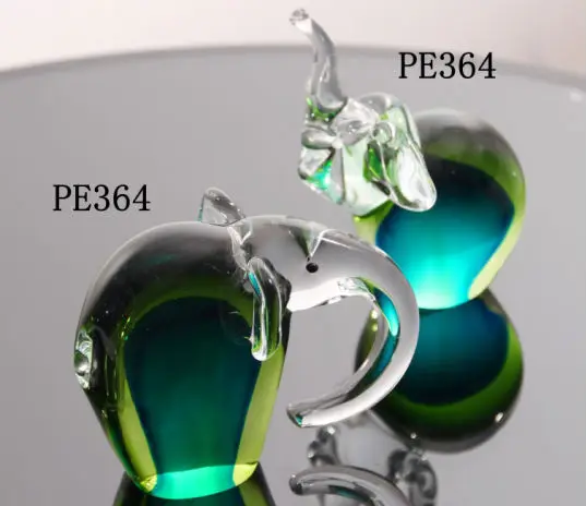 2018 New Design Green Elephant Glass Craft for Home Decor