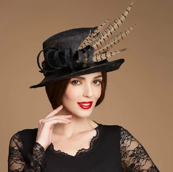 Партия шляп. Красивые дамы в шляпках. Шляпка с перьями. Современные шляпы. Маленькая черная шляпка.