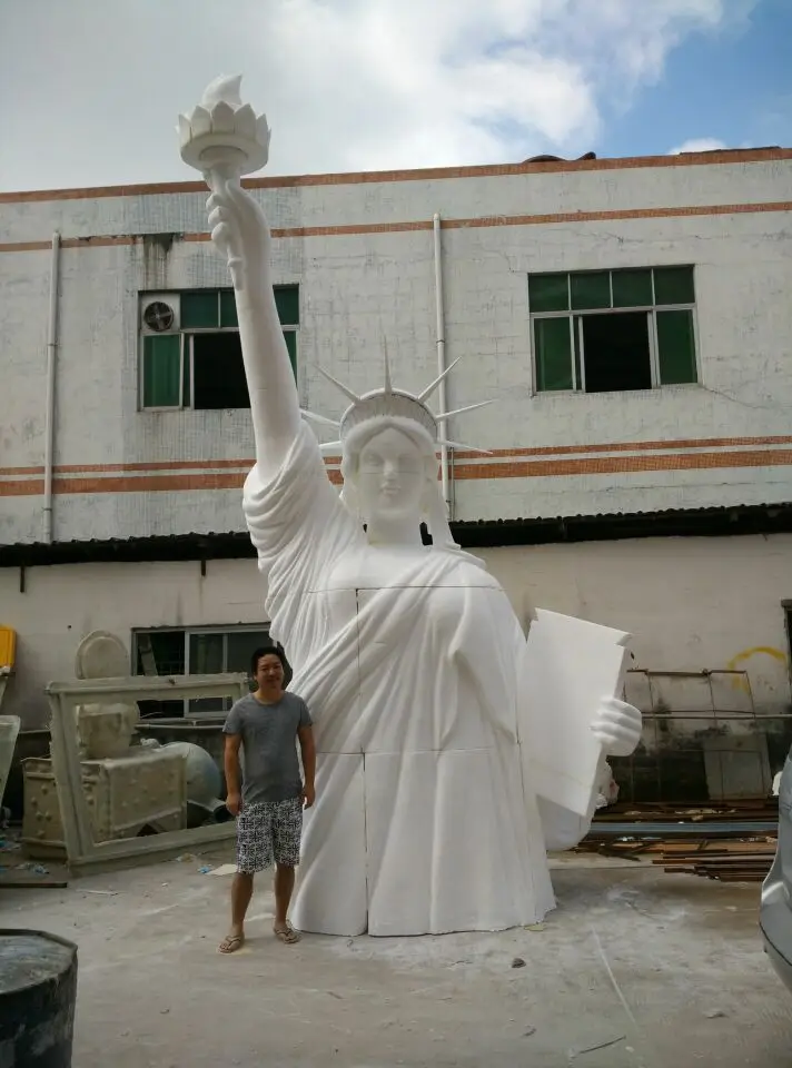Giant Outdoor Decorative Fiberglass Statue Of Liberty Resin Material