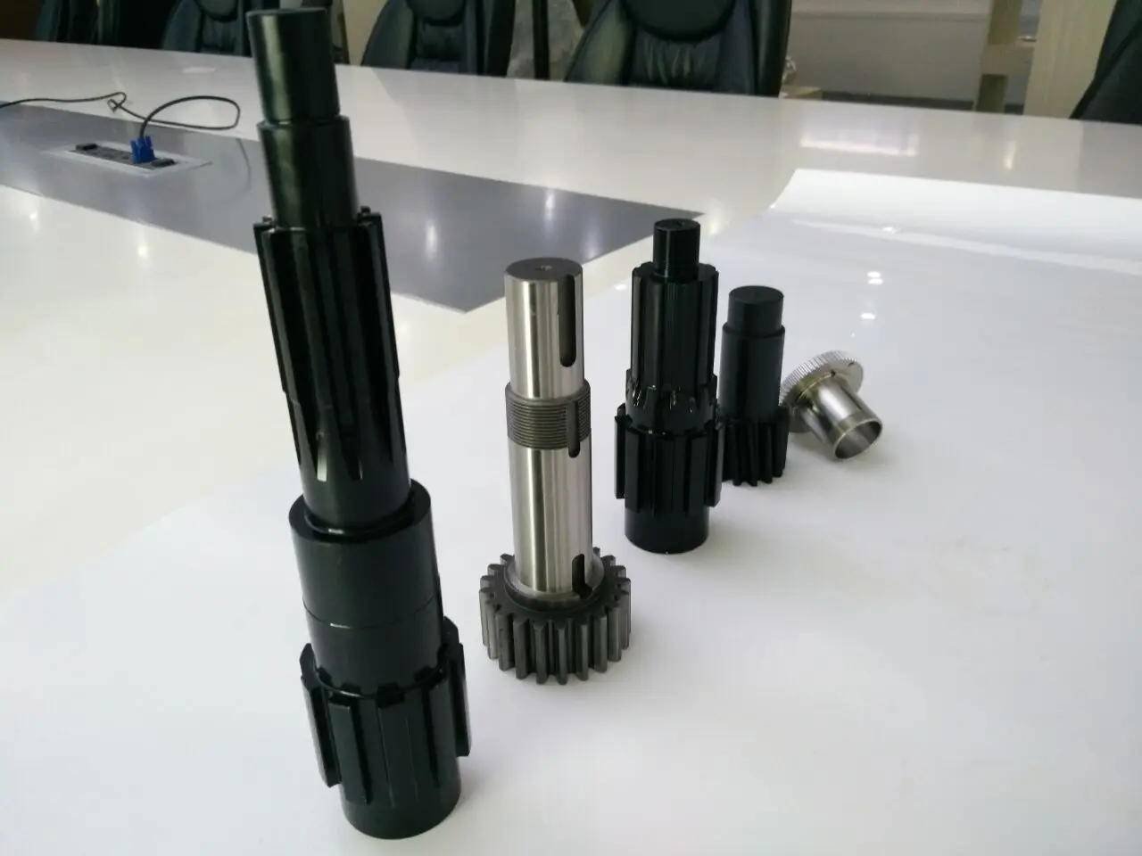 高精度数控加工花键轴传动零件