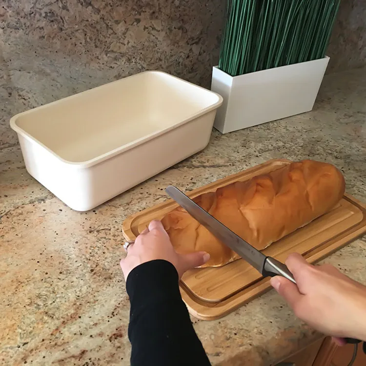 breadbox-dee-cut