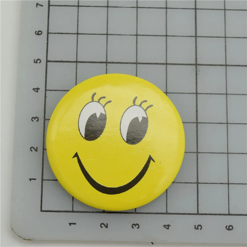 3omm 45mm Smile Face Badges Pin On Button Brooch Smiley Face Icons ...