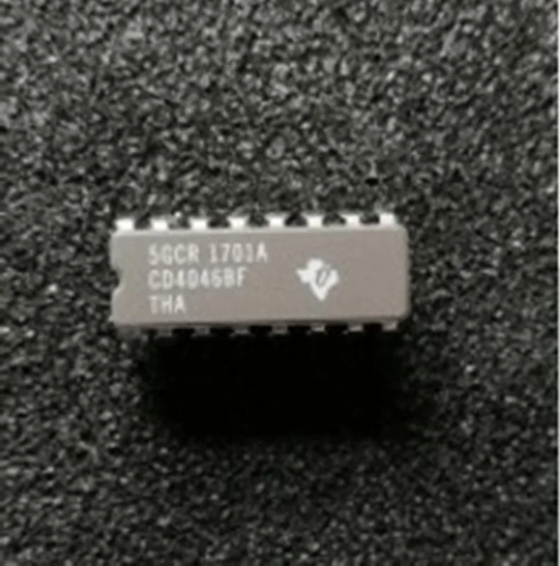 5 x CD4093BM96 CD4093 4093 IC SMD NAND SCHMITT TRIGGER FREE SHIPPING