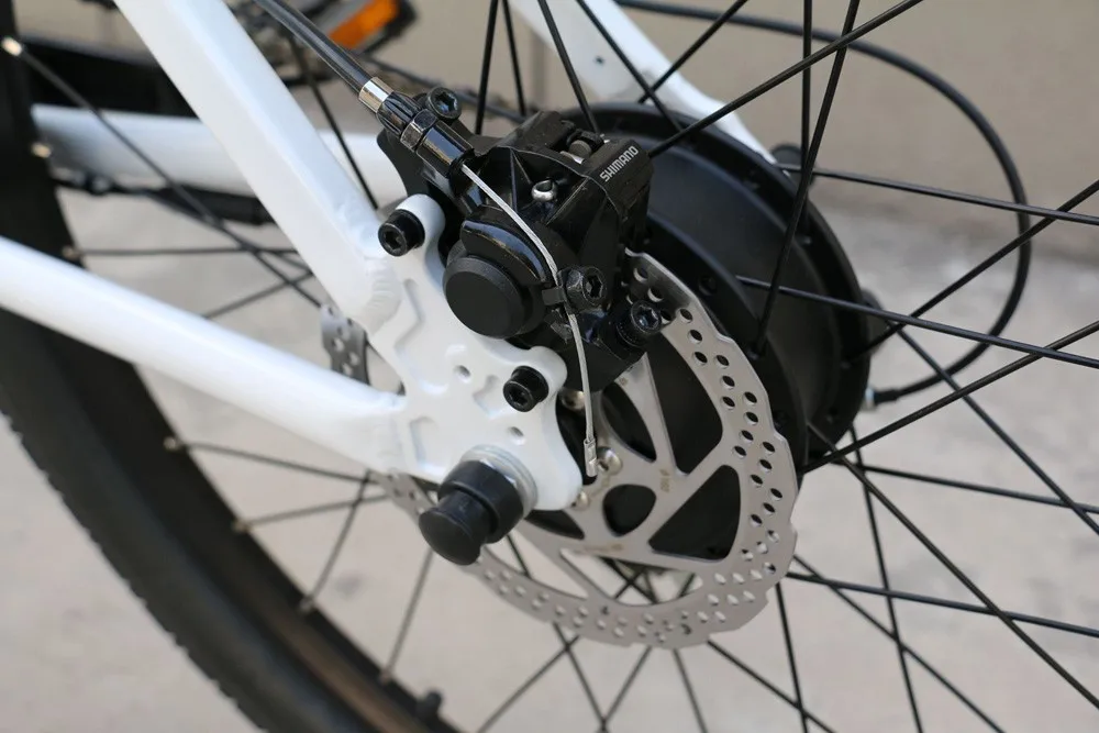 的电动自行车与 250 瓦齿轮电机的电动自行车 - buy 电动马达自行车