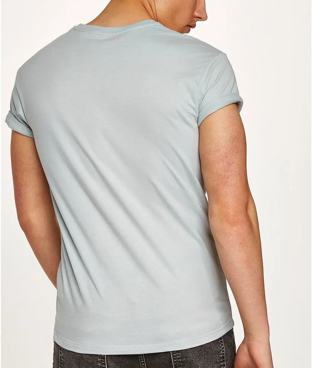 how to cut a muscle t shirt