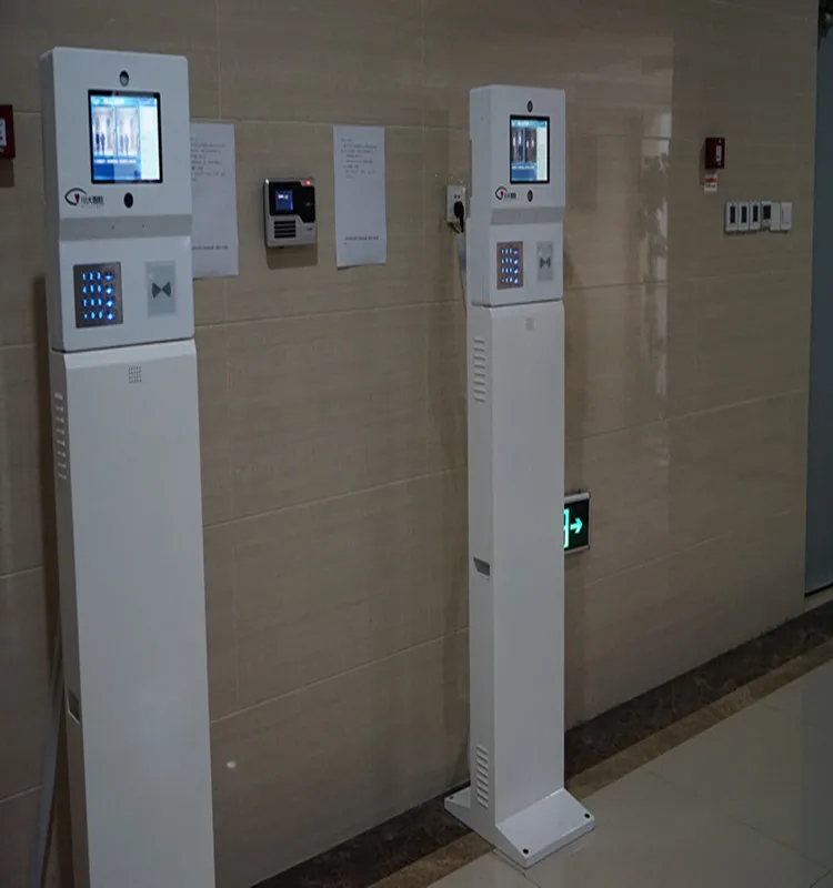 Access Control System of Dynamic Face Recognition