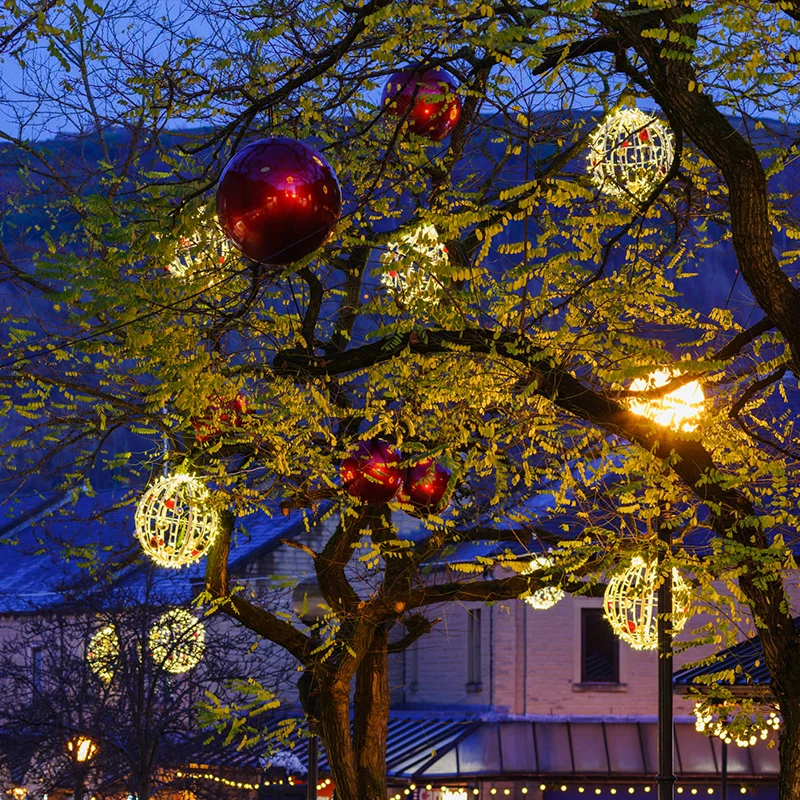 Outdoor Light Ball Decorating Christmas Big Balls Lighted Ornamental Baubles For Commercial