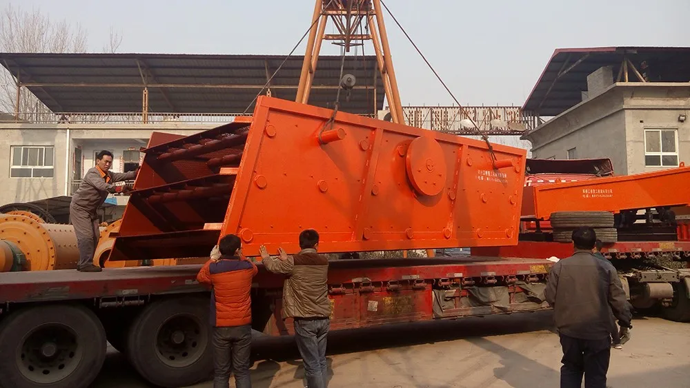 gravel vibrating screen.jpg