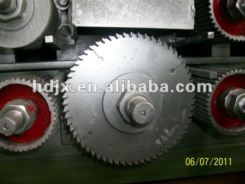 timber divides machine blade.jpg