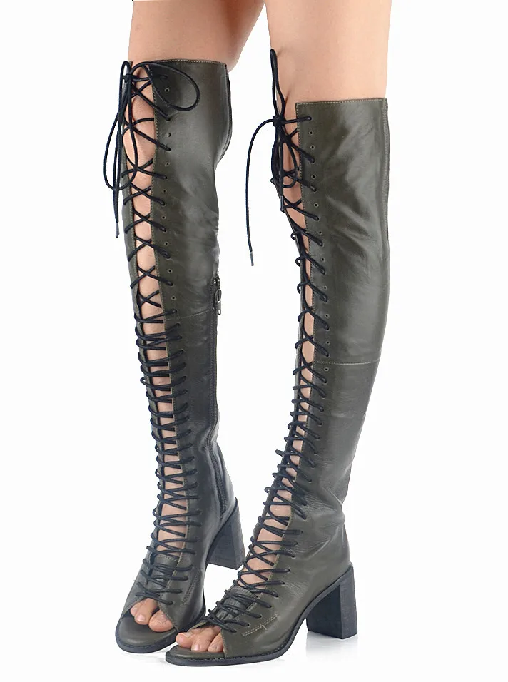 woman army boots