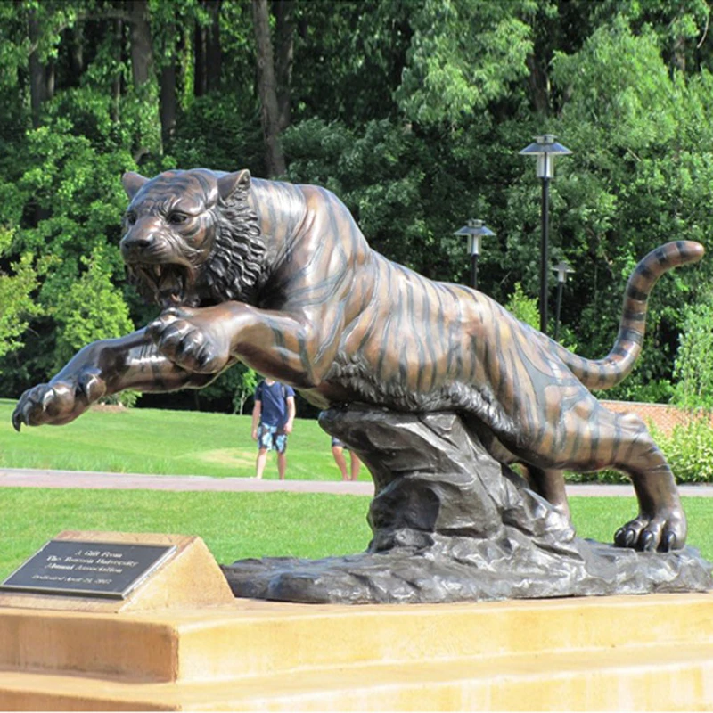 outdoor tiger sculpture