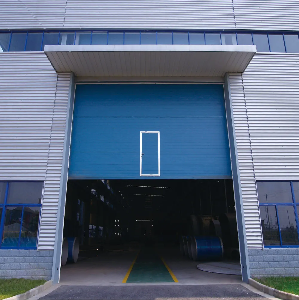 Top Quality  High Performance Galvanized Steel Industrial Lifting Door Manufacturer