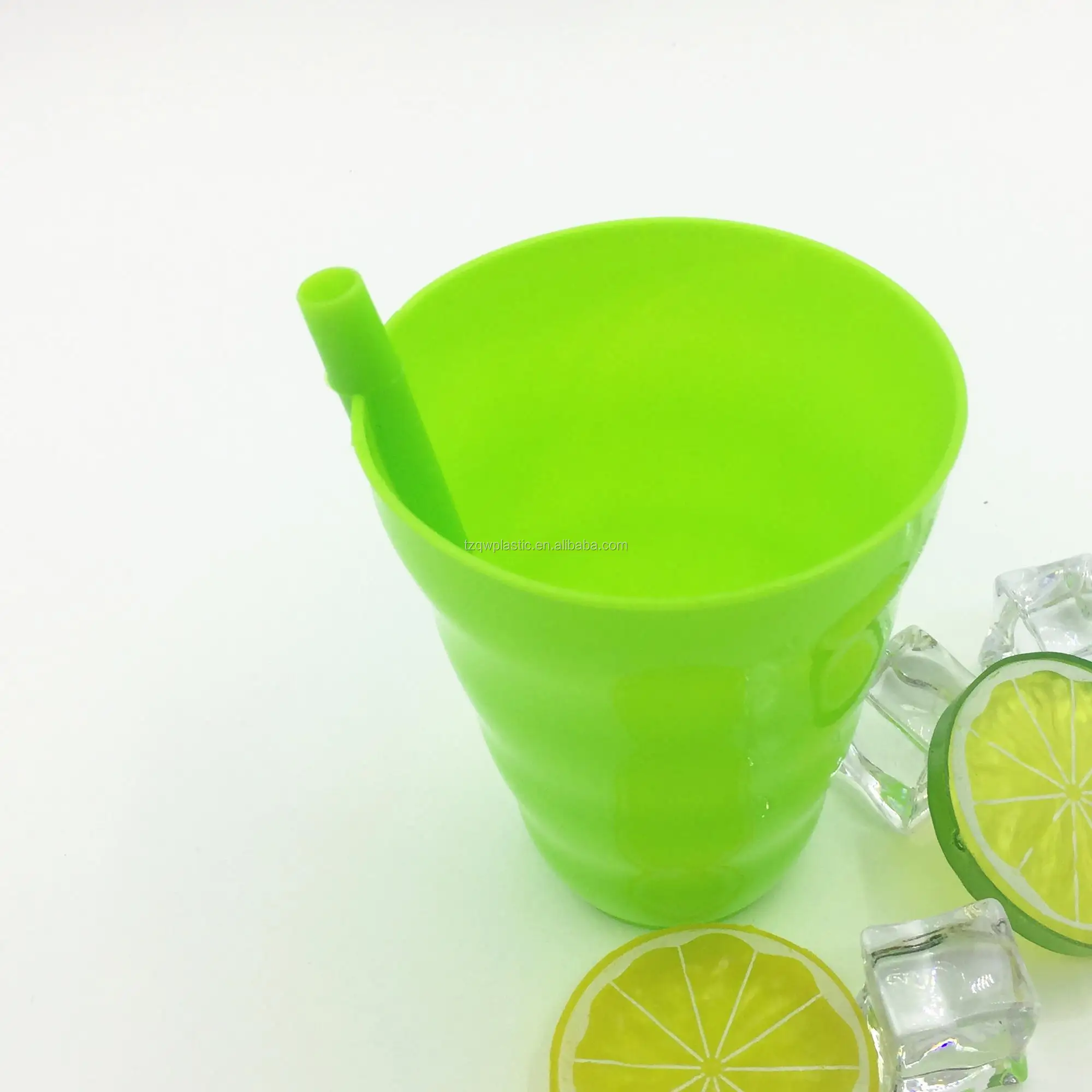300ml Plastic Drinking Water Sippy Cup With Straw Buy Sippy Cups