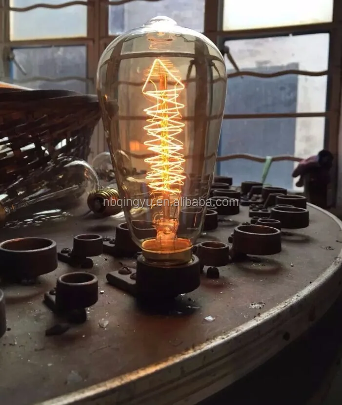christmas tree ST64 brass base edison bu.jpg