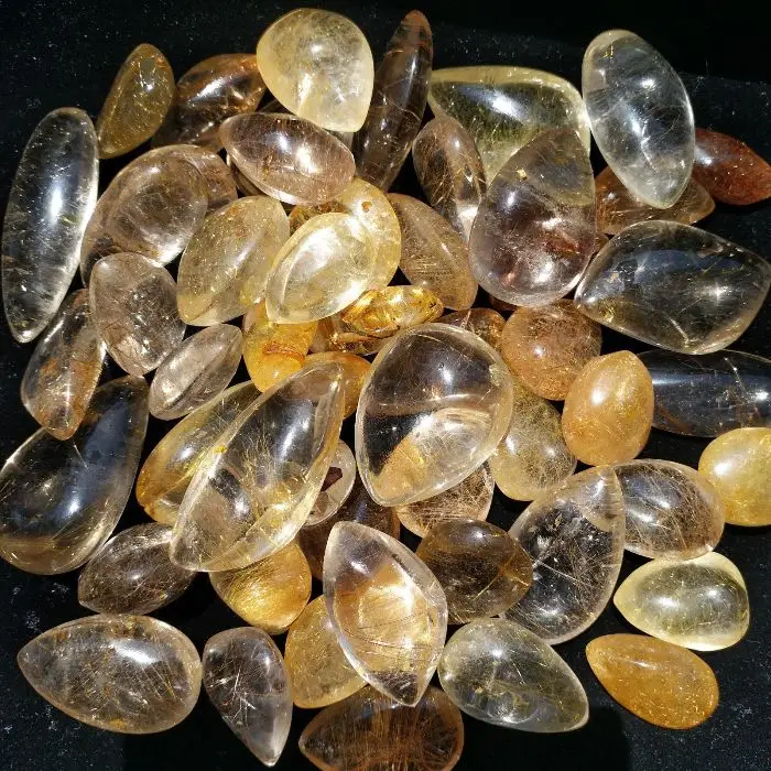 天然晶莹石英水晶宝石吊坠项链的礼物