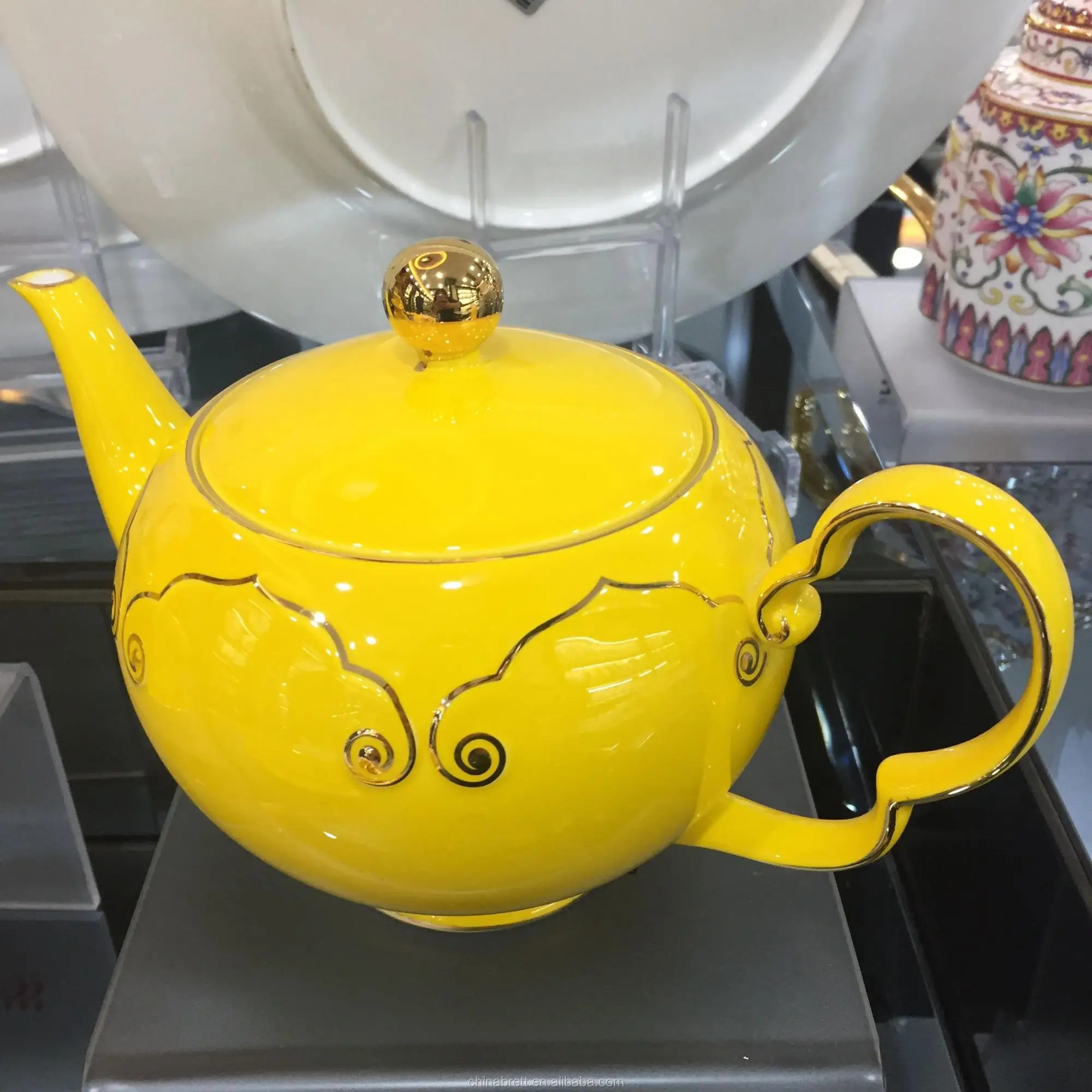 Gold Yellow Decorative Plate High Bone China Dinner Set