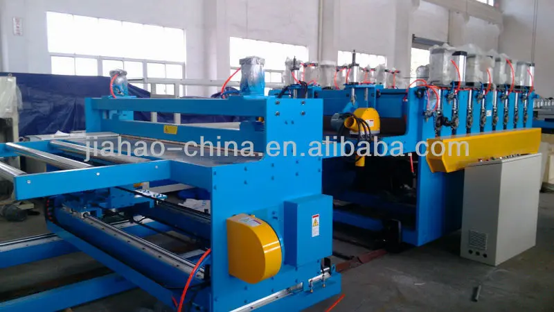 Haul off and cutting machine