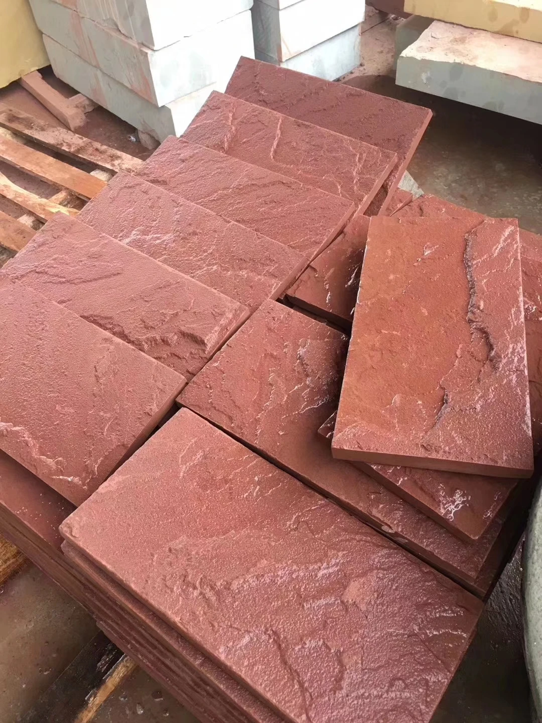 天然饰面红砂岩瓷砖价格