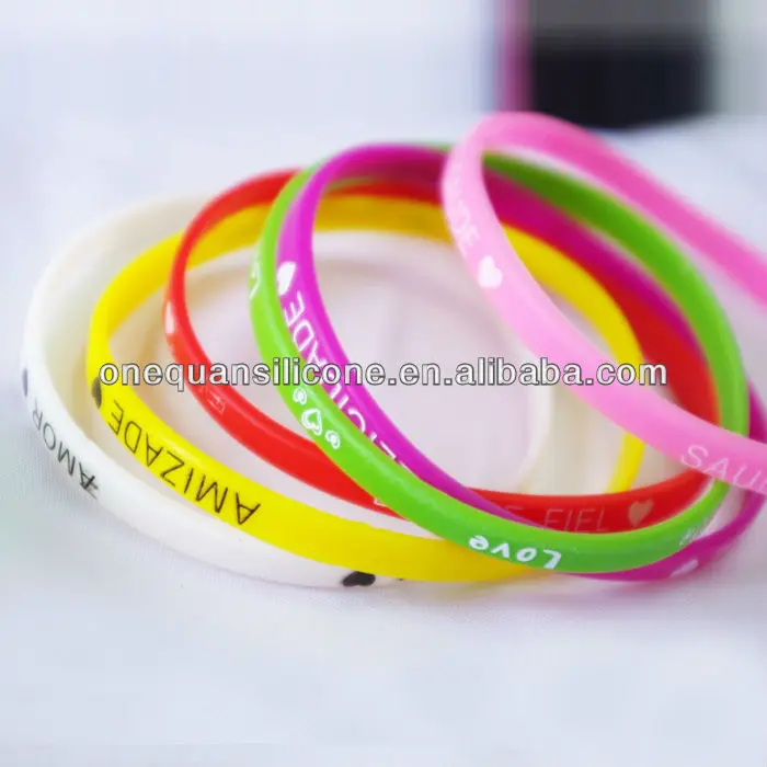 glow in the dark bracelet 02.jpg