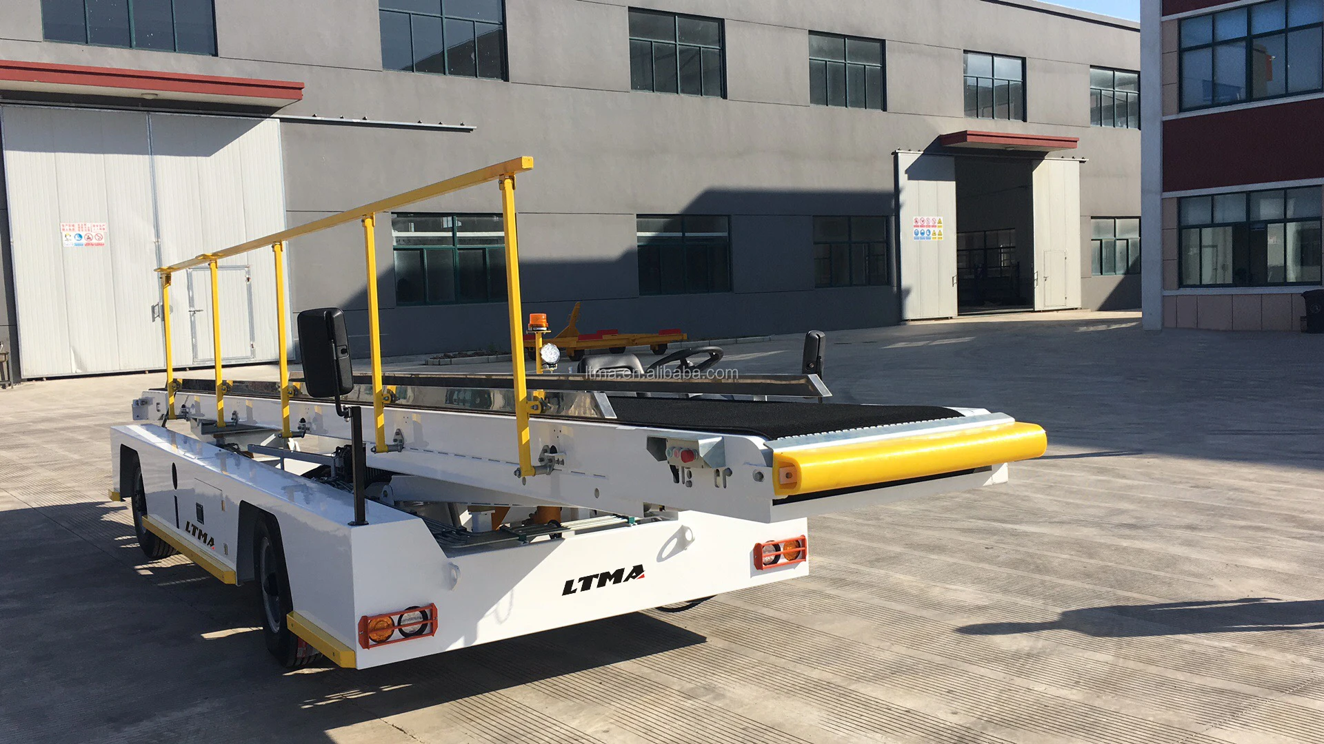 Gse Selfpropelled Conveyor Belt Loader For Aviation Equipment Buy