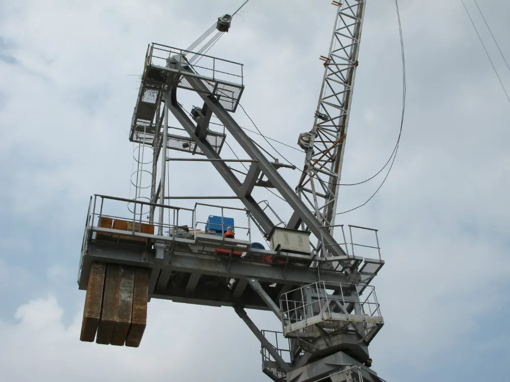 Building Hoist Luffing Jib Tower Cranes With CE ISO Certificate