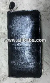 Гигантский eelskin кошелек