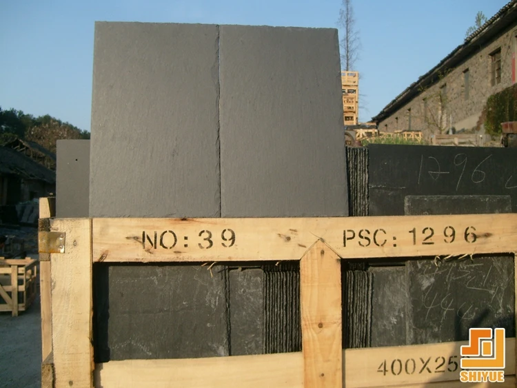 roof slate packing.jpg