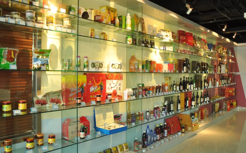 aluminium lid,bottle lid,glass bottle lid,wine lid,aluminium screw lid,chinese wine bottle cover.jpg