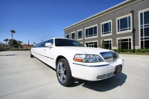 limousine lincoln picture,images & photos - a large number of hi