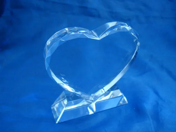 New Design Crystal Heart Trophy For Wedding Gift - Buy Crystal Heart ...