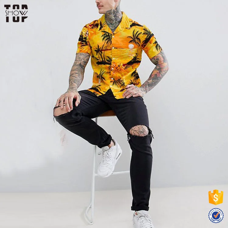camisa hawaiana amarilla